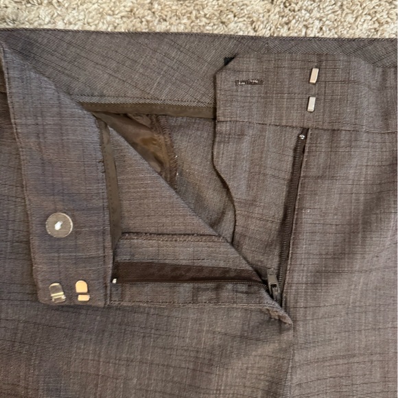 NY & Company Women’s 7th Avenue Dress Pants, Zipper detail, Brown, Sz 18 - Picture 4 of 5
